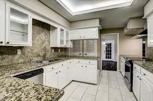 15010 Kimberley Ct, Houston, TX 77079 - Photo 5