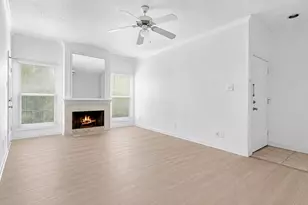 10047 Westpark Dr, Houston, TX 77042 - Photo 9