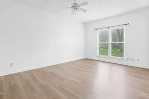 10047 Westpark Dr, Houston, TX 77042 - Photo 17