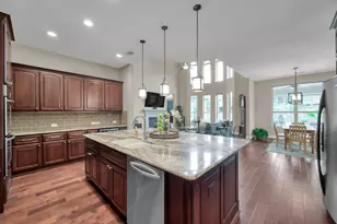 11 Rosy Finch Pl, The Woodlands, TX 77389 - Photo 19