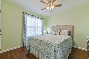 7312 Seawall Blvd, Galveston, TX 77551 - Photo 9