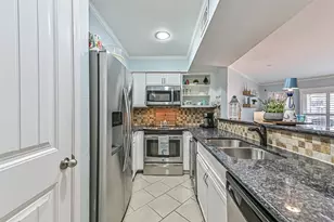 7312 Seawall Blvd, Galveston, TX 77551 - Photo 3