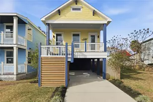1207 32nd St, Galveston, TX 77550 - Photo 1