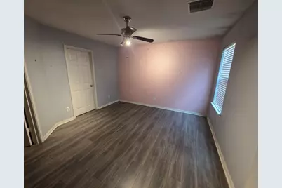 9811 Garnet Falls Drive, Rosharon, TX 77583 - Photo 9