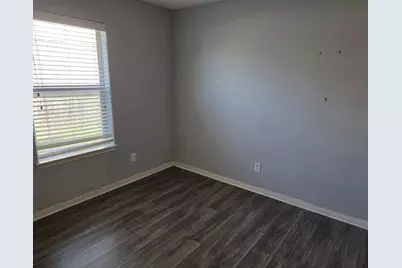 9811 Garnet Falls Drive, Rosharon, TX 77583 - Photo 13