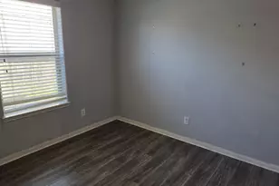 9811 Garnet Falls Dr, Rosharon, TX 77583 - Photo 13