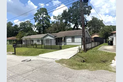 8429 Flintridge, Houston, TX 77028 - Photo 1