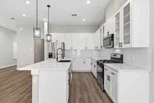 412 Stonework Landing Ln, Houston, TX 77076 - Photo 9