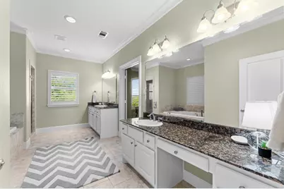 18 Laurelwood Drive, Houston, TX 77058 - Photo 23