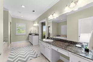 18 Laurelwood Dr, Houston, TX 77058 - Photo 23