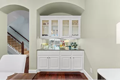 18 Laurelwood Drive, Houston, TX 77058 - Photo 9