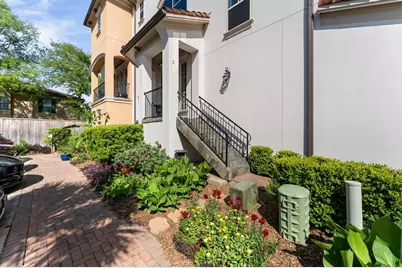 18 Laurelwood Drive, Houston, TX 77058 - Photo 5