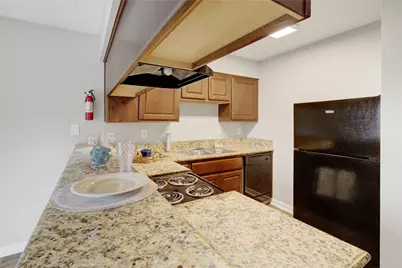 5701 Schumacher Lane #23, Houston, TX 77057 - Photo 3