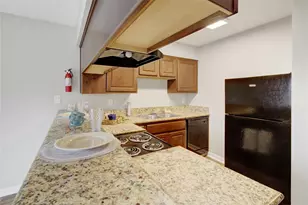 5701 Schumacher Ln, Houston, TX 77057 - Photo 1