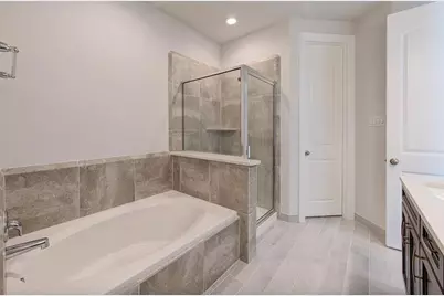 1517 Canter Bayou Way, Houston, TX 77043 - Photo 25