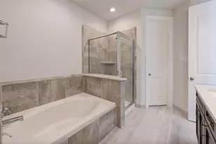 1517 Canter Bayou Way, Houston, TX 77043 - Photo 25