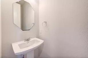 1517 Canter Bayou Way, Houston, TX 77043 - Photo 13