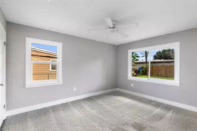708 N Circle Drive, Baytown, TX 77520 - Photo 21
