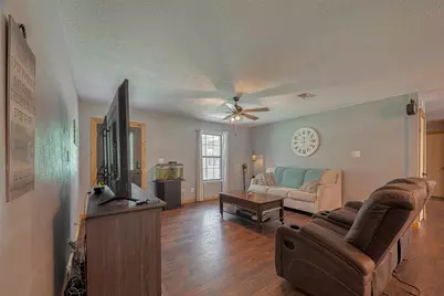 109 Fox Hollow Street, Baytown, TX 77521 - Photo 9