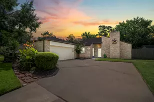 20311 Lake Sherwood Dr, Katy, TX 77450 - Photo 1