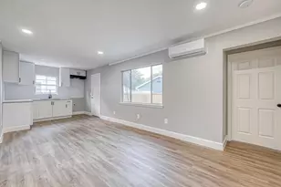 6715 Victoria St, Houston, TX 77020 - Photo 11