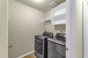 1119 W 26th St, Houston, TX 77008 - Photo 17