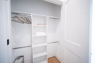 7611 Victory Reserve St, Houston, TX 77088 - Photo 5