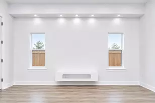 8665 Duane St, Houston, TX 77051 - Photo 3