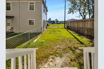 2813 Ball Street Street, Galveston, TX 77550 - Photo 31