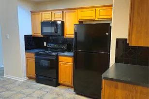 42 Drifting Shadows Cir, Conroe, TX 77385 - Photo 5