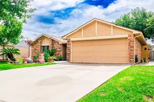 707 Landing Blvd, League City, TX 77573 - Photo 9