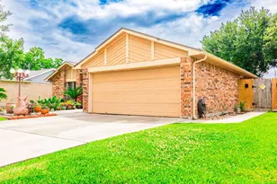 707 Landing Blvd, League City, TX 77573 - Photo 5