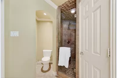 341 W Gaywood Drive, Houston, TX 77079 - Photo 31