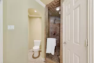 341 W Gaywood Dr, Houston, TX 77079 - Photo 31
