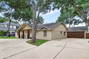 341 W Gaywood Dr, Houston, TX 77079 - Photo 35