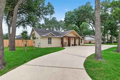 341 W Gaywood Drive, Houston, TX 77079 - Photo 1