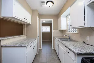 11407 Murr Way, Houston, TX 77048 - Photo 9