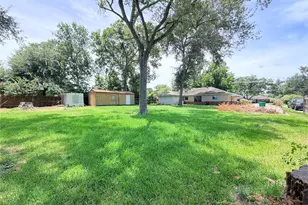 504 Dwinnell St, Baytown, TX 77520 - Photo 21