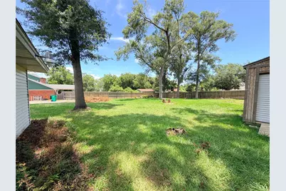 504 Dwinnell Street, Baytown, TX 77520 - Photo 23
