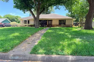 504 Dwinnell St, Baytown, TX 77520 - Photo 1