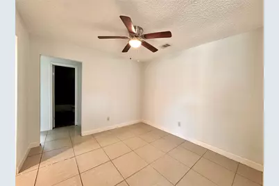 8610 Valley Meadow Drive, Houston, TX 77078 - Photo 9