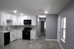 13831 Northlake Dr, Houston, TX 77049 - Photo 5