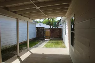 13831 Northlake Dr, Houston, TX 77049 - Photo 7