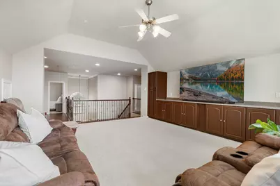 14 N Bardsbrook Circle, The Woodlands, TX 77382 - Photo 35