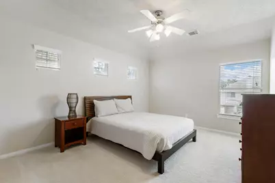 14 N Bardsbrook Circle, The Woodlands, TX 77382 - Photo 39