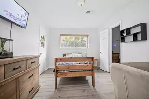 9218 McDade St, Houston, TX 77080 - Photo 29