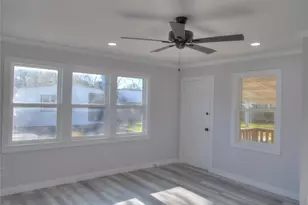 415 Perkins Ave, League City, TX 77573 - Photo 9