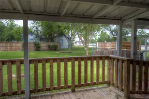 415 Perkins Ave, League City, TX 77573 - Photo 31