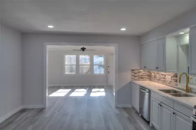 415 Perkins Avenue, League City, TX 77573 - Photo 7