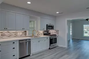 415 Perkins Ave, League City, TX 77573 - Photo 11
